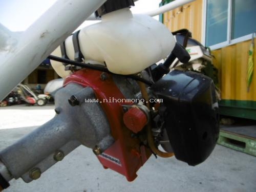 เครื่องกำจัดวัชพืชในร่องข้าว MARUYAMA   MA3  รหัสสินค้า : 80803343  Line ID: nihonmono  หรือเพิ่มเติมไดที่ www.nihonmono.com