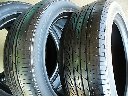 ยาง17 บริดสโตน215-55-R17ลงพื้นปี14( 4เส้น4,500)