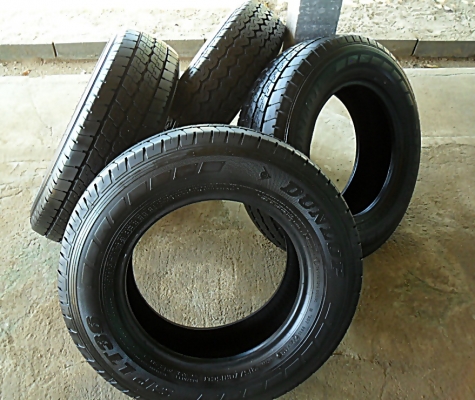 ยางกระบะขอบ15 ดันล็อป 215-70-R15ลงพื้นปี14 (4เส้น3,500) ยางกระบะขอบ15 ดันล็อป 215-70-R15ลงพื้นปี14 (4เส้น3,500)