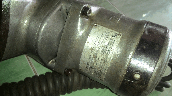 ขายด่วนสะกัดคอนกรีต MAKITA HM1201