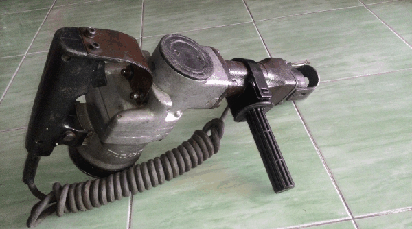 ขายด่วนสะกัดคอนกรีต MAKITA HM1201