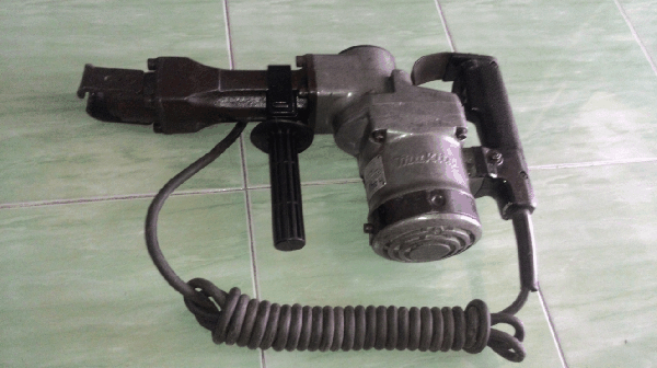 ขายด่วนสะกัดคอนกรีต MAKITA HM1201