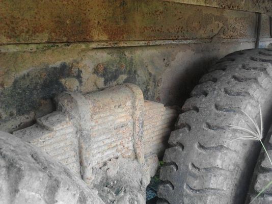 รถฮีโน่ 10 ล้อดั๊ม FM3M  240 แรงม้า ปี 39.   สนใจติดต่อ  081 - 6079515