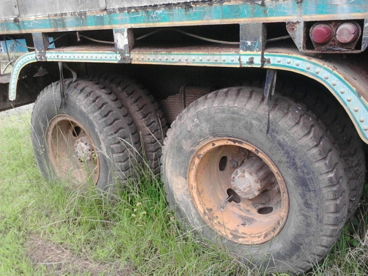 รถฮีโน่ 10 ล้อดั๊ม FM3M  240 แรงม้า ปี 39.   สนใจติดต่อ  081 - 6079515