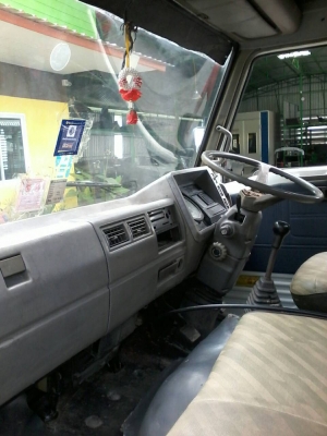 ขาย 6 ล้อ HINO KM 779 ติดเครน 3 ตัน