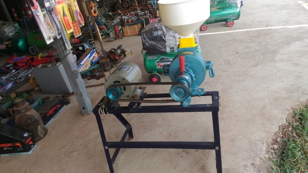 เครื่องบดพริก บดถั่ว