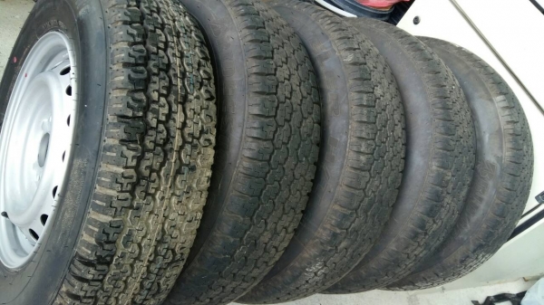 ขายยางกับล้อกะทะ Triton หัวเดียว 4x4 ถอดป้ายแดง