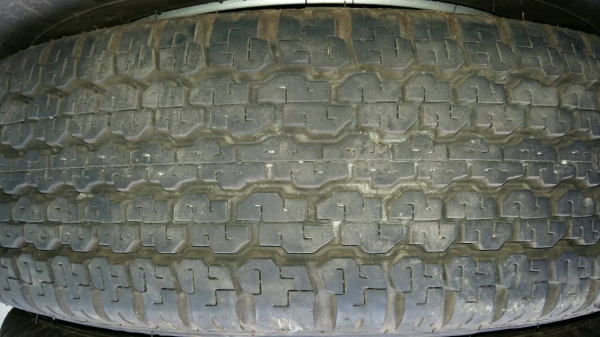 ขายยางกับล้อกะทะ Triton หัวเดียว 4x4 ถอดป้ายแดง