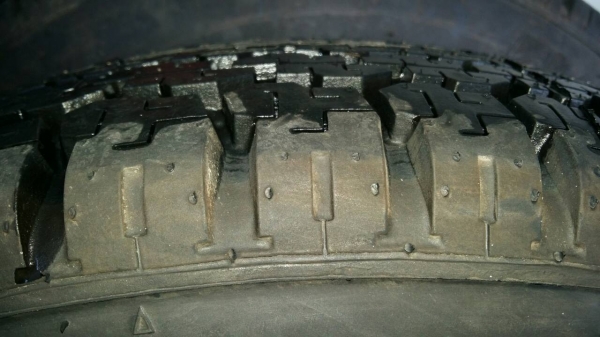 ขายยางกับล้อกะทะ Triton หัวเดียว 4x4 ถอดป้ายแดง