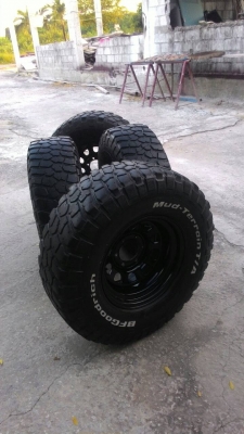 ขาย BF Mud 33 R 16 พร้อมล้อ ขาย BF Mud 33 R 16 พร้อมล้อ