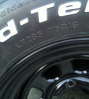 ขาย BF Mud 33 R 16 พร้อมล้อ ขาย BF Mud 33 R 16 พร้อมล้อ