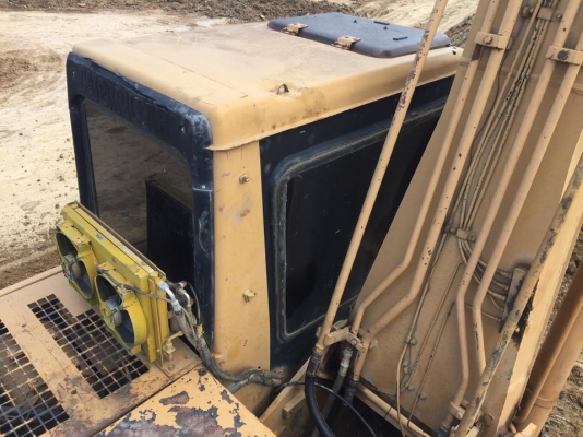 รถฝากขาย CAT 320V2 เก่าใน ตักดินอยู่บ้านโป่ง ราชบุรี