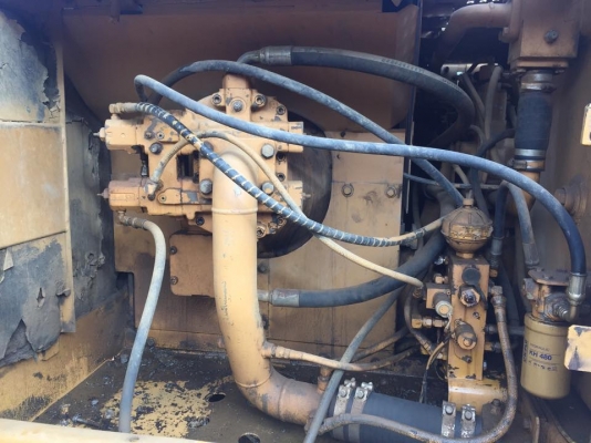 รถฝากขาย CAT 320V2 เก่าใน ตักดินอยู่บ้านโป่ง ราชบุรี