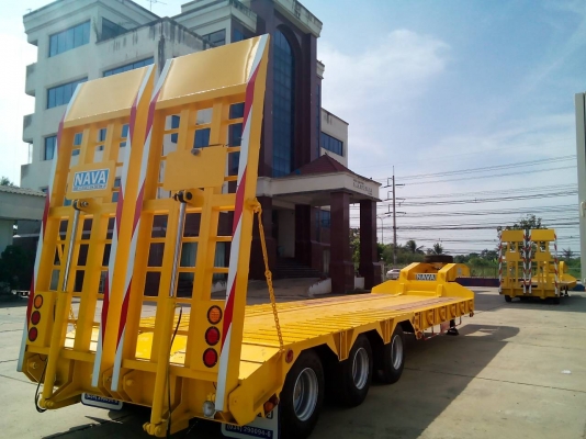 รถเทรลเลอร์บรรทุกเครื่องจักรรุ่นพิเศษ2 รถเทรลเลอร์บรรทุกเครื่องจักรรุ่นพิเศษ2