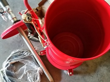 ขาย - เครื่องอัดจาระบี หรือ ดูดน้ำมันเครื่อง ASHI TD 930G ของใหม่ นำเข้าใต้หวันครับ