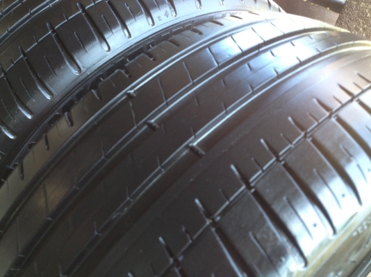 MICHELIN Pilot Sport3 215 45R17ปี2014 สภาพสวยมากๆดอกเยอะมากๆ MICHELIN Pilot Sport3 215 45R17ปี2014 สภาพสวยมากๆดอกเยอะมากๆ