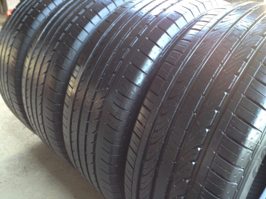 ยางGOODYEAR 205 55R16 ปี2014 สภาพสวยดอกเยอะถูกมากๆ