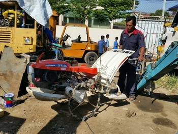 ขาย รถปลูกข้าว ดำนา แบบ 2 แถว เดินตาม KUBOTA SP2 พร้อมใช้งาน ชมวีดีโอได้ครับ
