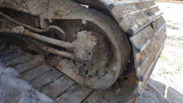 ขายแบคโฮ MITSUBISHI 200 รถใช้งานอยู่ โซ่ใหม่ เอวแน่น เครื่องดี เอกสารใบซื้อขาย