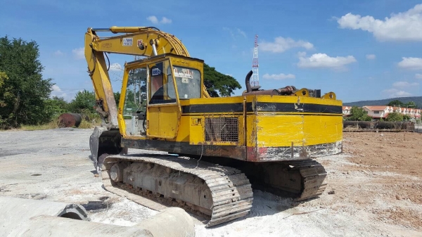 ขายแบคโฮ MITSUBISHI 200 รถใช้งานอยู่ โซ่ใหม่ เอวแน่น เครื่องดี เอกสารใบซื้อขาย