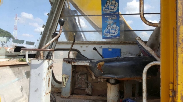 ขายแบคโฮ MITSUBISHI 200 รถใช้งานอยู่ โซ่ใหม่ เอวแน่น เครื่องดี เอกสารใบซื้อขาย