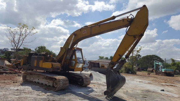 ขายแบคโฮ MITSUBISHI 200 รถใช้งานอยู่ โซ่ใหม่ เอวแน่น เครื่องดี เอกสารใบซื้อขาย