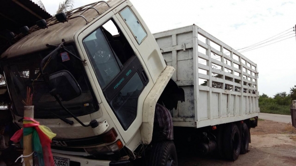 สิบล้อ1เพา อีซูชุ JCM 165แรง แอร์ เวอร์ ทิฟฟี ช่วงยาว 7.ม สภาพดีพร้อมใช้ เล่มเอกสารถูกต้อง ทะเบียนพร้อมโอน ครับ สิบล้อ1เพา อีซูชุ JCM 165แรง แอร์ เวอร์ ทิฟฟี ช่วงยาว 7.ม สภาพดีพร้อมใช้ เล่มเอกสารถูกต้อง ทะเบียนพร้อมโอน ครับ