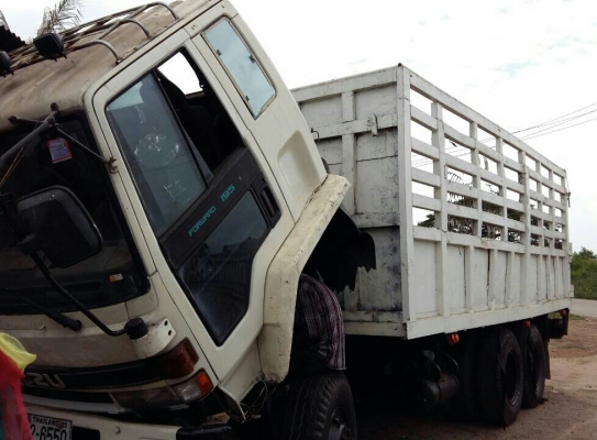 สิบล้อ1เพา อีซูชุ JCM 165แรง แอร์ เวอร์ ทิฟฟี ช่วงยาว 7.ม สภาพดีพร้อมใช้ เล่มเอกสารถูกต้อง ทะเบียนพร้อมโอน ครับ สิบล้อ1เพา อีซูชุ JCM 165แรง แอร์ เวอร์ ทิฟฟี ช่วงยาว 7.ม สภาพดีพร้อมใช้ เล่มเอกสารถูกต้อง ทะเบียนพร้อมโอน ครับ