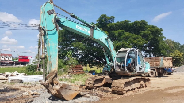 ขาย แบคโฮ KOBELCO SK200 Mark 5 เอกสารเล่มทะเบียนครบ ขายตามสภาพ ราคาต่อรองได้ครับ