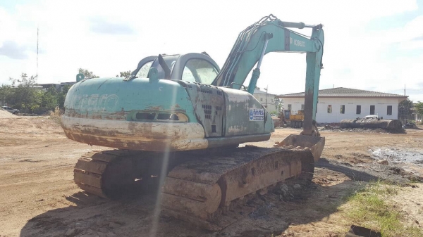 ขาย แบคโฮ KOBELCO SK200 Mark 5 เอกสารเล่มทะเบียนครบ ขายตามสภาพ ราคาต่อรองได้ครับ