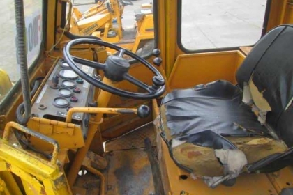 Komatsu 505 เก่านอกญี่ปุ่นแท้ สภาพสวย พร้อมใช้งาน Komatsu 505 เก่านอกญี่ปุ่นแท้ สภาพสวย พร้อมใช้งาน