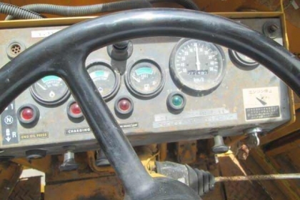 Komatsu 505 เก่านอกญี่ปุ่นแท้ สภาพสวย พร้อมใช้งาน Komatsu 505 เก่านอกญี่ปุ่นแท้ สภาพสวย พร้อมใช้งาน