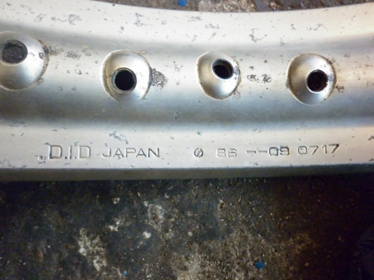 ขาบล้อ  D.I.D. 2.15-18