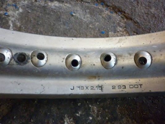 ขาบล้อ  D.I.D. 2.15-18