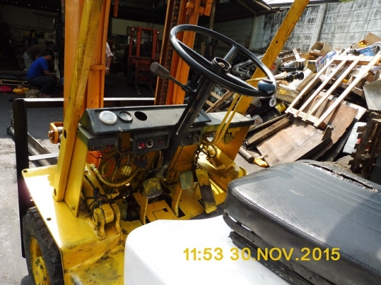 รถโฟล์คลิฟท์โคมัตสุราคาถูก พร้อมใช้งาน