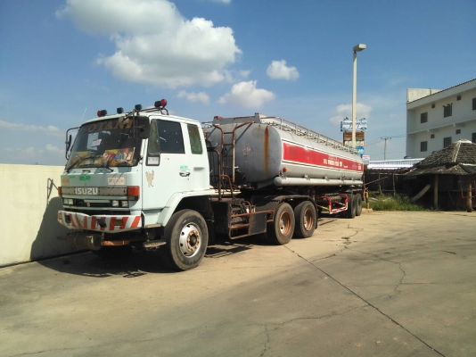 ขายๆ 850,000บ หัวลาก อีซูซุ FXZ23KFR 240นางฟ้า ปี38 และ เทนเลอร์ ถังน้ำมันโหลดล่าง 2คาน สภาพดีพร้อมใช้ ทะเบียนพร้อมโอน ขายๆ 850,000บ หัวลาก อีซูซุ FXZ23KFR 240นางฟ้า ปี38 และ เทนเลอร์ ถังน้ำมันโหลดล่าง 2คาน สภาพดีพร้อมใช้ ทะเบียนพร้อมโอน