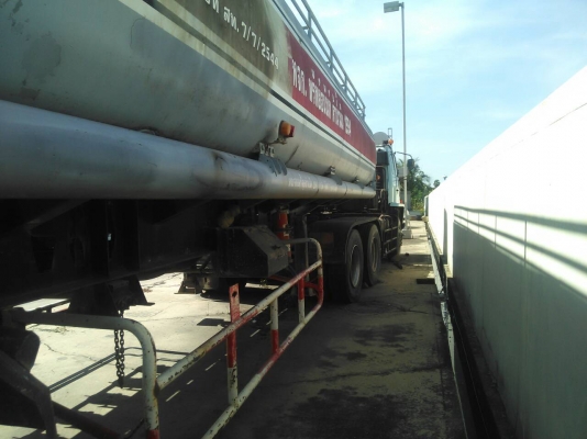 ขายๆ 850,000บ หัวลาก อีซูซุ FXZ23KFR 240นางฟ้า ปี38 และ เทนเลอร์ ถังน้ำมันโหลดล่าง 2คาน สภาพดีพร้อมใช้ ทะเบียนพร้อมโอน ขายๆ 850,000บ หัวลาก อีซูซุ FXZ23KFR 240นางฟ้า ปี38 และ เทนเลอร์ ถังน้ำมันโหลดล่าง 2คาน สภาพดีพร้อมใช้ ทะเบียนพร้อมโอน