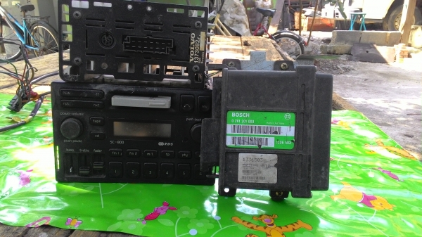 กล่องหัวฉีดvolvo740 วิทยุแอมรถยนย่ีห้อvolvo