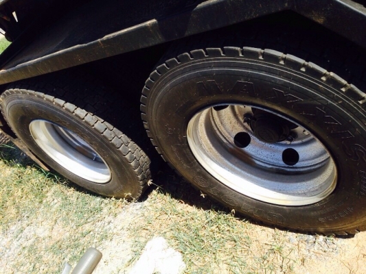 ขาย ลูกพ่วง3คาน แท้ ปี56. เอกสารเล่มพร้อมโอน.ยางใหม่หมด10เส้น สี่คอกครับ ราคาต่อลองหน้างานครับ