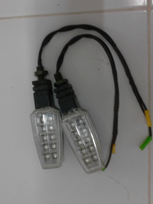 ขายไฟเลี้ยวLED เหลี่ยม ราคา 250 บาท พร้อมส่ง ขายไฟเลี้ยวLED เหลี่ยม ราคา 250 บาท พร้อมส่ง