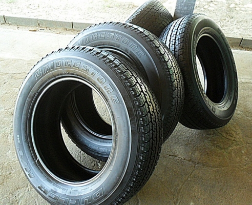 ยางกระบะสูง17 บริดสโตน245-65-R17ลงพื้นปลายปี14(4เส้น 5,900) ยางกระบะสูง17 บริดสโตน245-65-R17ลงพื้นปลายปี14(4เส้น 5,900)