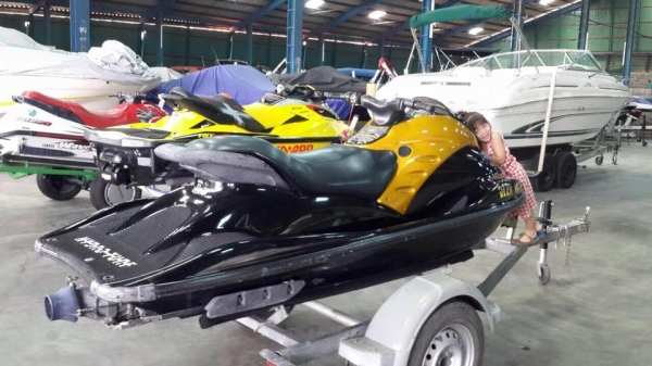ขายเจ็ทสกี ยามาฮ่า GP1300R พร้อมเทเลอร์ เรือปี06