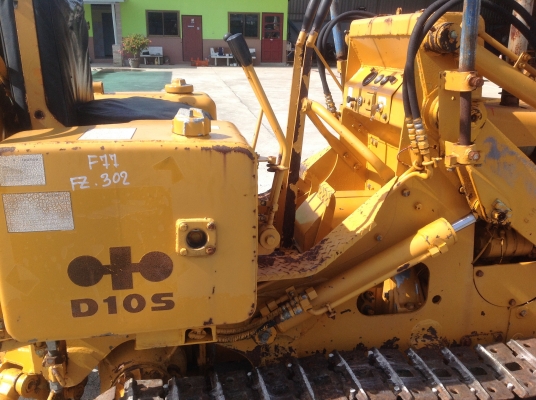ขายรถหน้าตักหลังขุดKomatsuรุ่นD10S-1มือสองญี่ปุ่นไม่เคยใช้งานในไทย มีใบอินวอย สภาพดีมากเหมาะใช้งานเล็กๆทั่วไป สภาพพร้อมใช้งาน