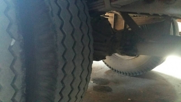 หกล้อ อีซูซุ FSR11H-175แรง แคชชีใหญ ช่วงยาว5.50ม สภาพดีสวยกริ๊ปเดิมทั้งคัน มีท้ายลิฟไฮโลริส ทะเบียนพร้อมโอน