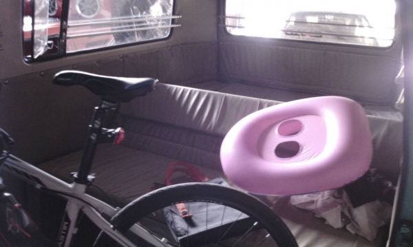 รถโฟล์คตู้แตงโม สีเขียวหลังคาขาว ทูโทน คลาสสิก ปี 82 รถโฟล์คตู้แตงโม สีเขียวหลังคาขาว ทูโทน คลาสสิก ปี 82