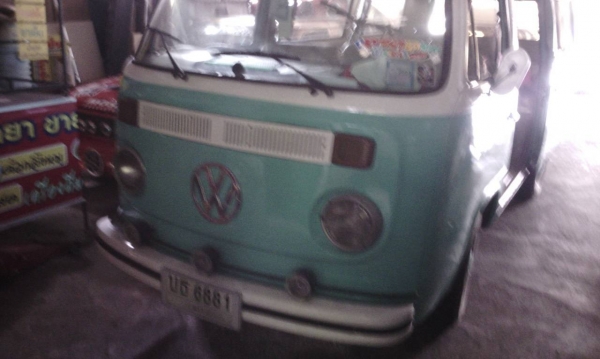 รถโฟล์คตู้แตงโม สีเขียวหลังคาขาว ทูโทน คลาสสิก ปี 82 รถโฟล์คตู้แตงโม สีเขียวหลังคาขาว ทูโทน คลาสสิก ปี 82