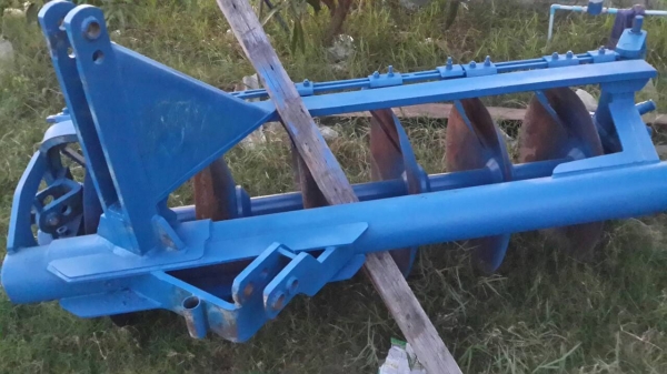 หางหกใส่รถไถฟอร์ด