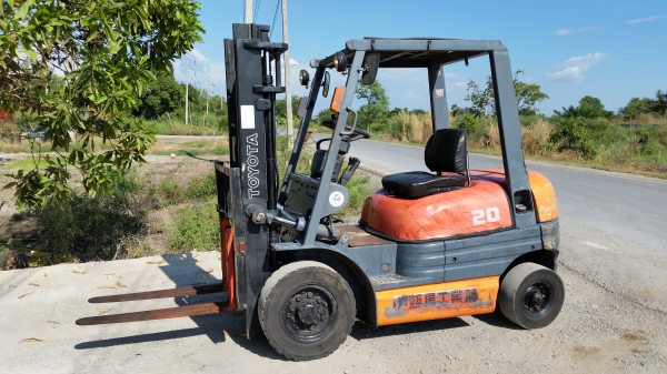 ส่งแล้วรถยก TOYOTA 6FGยก2.0ตันเสาสูง3เมตรยางตันใหม่หน้าหลังรถนอกนำเข้ายังไม่เคยใช้งานในเมืองไทยเลย=รุ่นใหม่ขาย