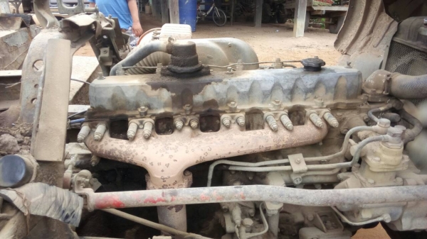 ขายรถ10ล้อดั้มKT725เครือง180แรงวางหัวลงเล่มแล้วพร้อมโอน