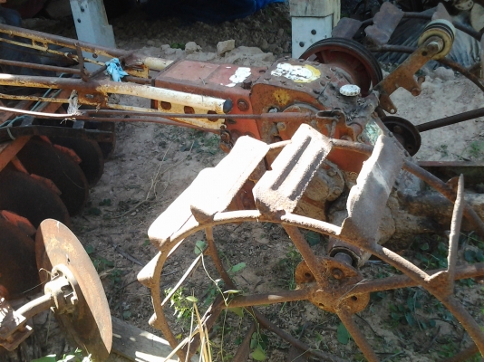 ขายตามสภาพโครงรถไถบิ๊กจิ๋ว88สภาพที่เห็นใช้งานได้